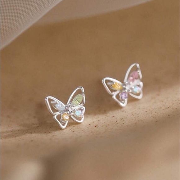925 Sterling Silver Butterflies CZ Stud Earrings - Picture 6 of 14